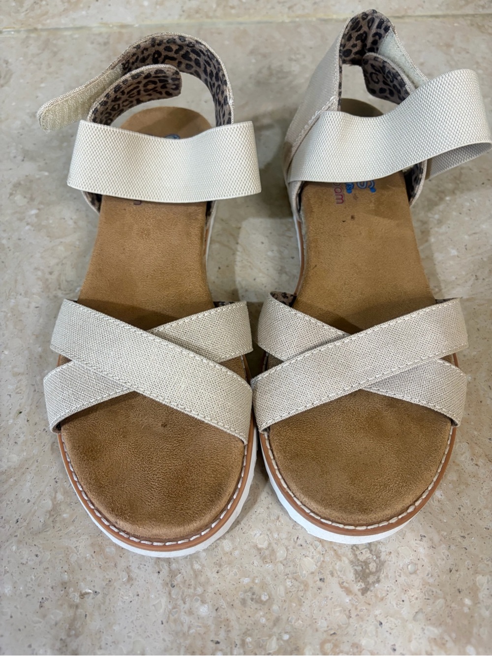 Skechers Women's Light Cream Crisscross Comfort Sandals